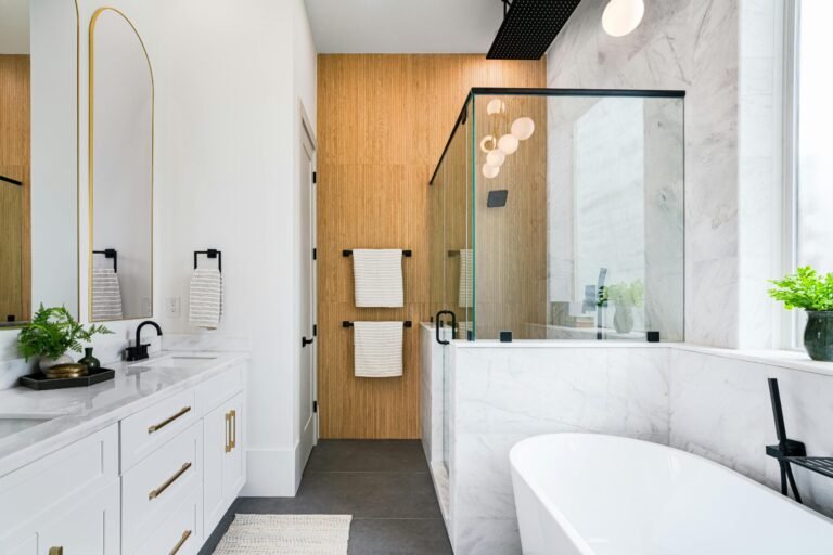 Bathroom Remodeling Timeline: What to Expect